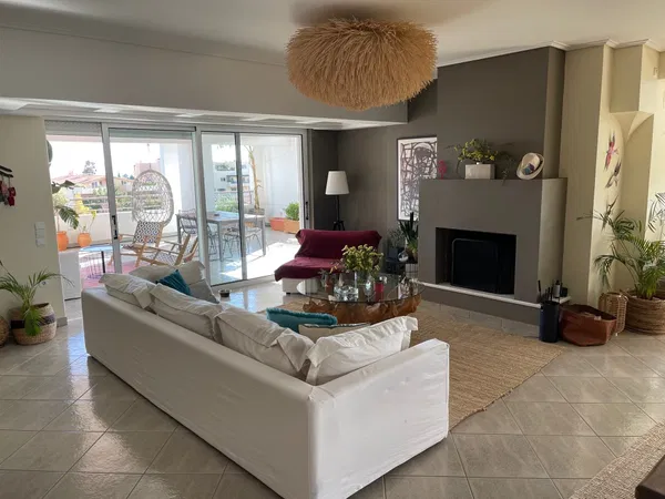 Sea View 170 m² Apartment with Three Bedrooms for Sale in Glyfada, Athens Southern suburbs — photo 5