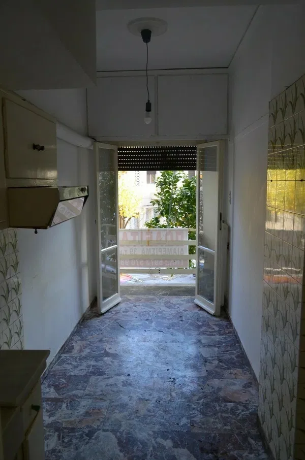39 m² Apartment with One Bedrooms for Sale in Poligono - Tourkovounia, Athens Center — photo 2