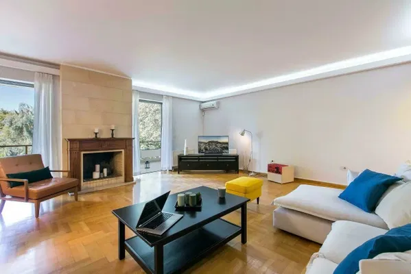 Three-Bedroom Renovated Penthouse for Sale in Kifisia, Athens Northern suburbs — photo 4