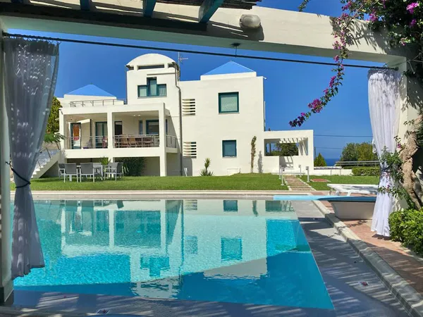 Sea View Five-Bedroom Villa for Sale in Agia Marina, Chania — photo 2