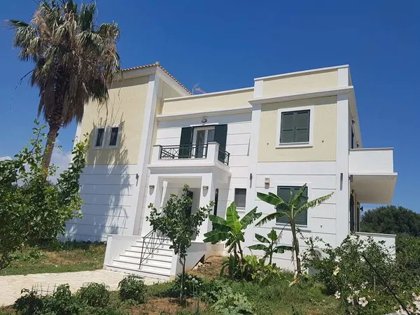 Five-Bedroom Seafront Villa for Sale in Rethymnon — photo 4