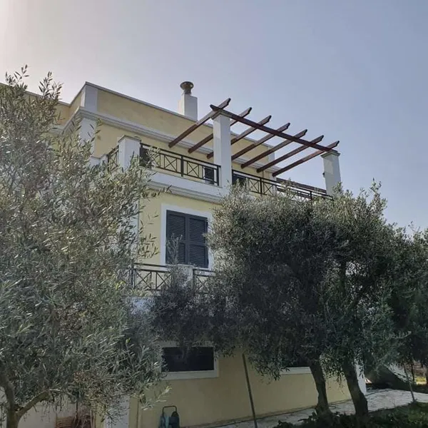 Five-Bedroom Seafront Villa for Sale in Rethymnon — photo 2