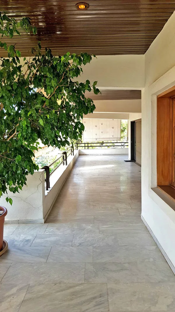 140 m² Sea View Three-Bedroom Apartment for Sale in Glyfada, Athens Southern suburbs — photo 3