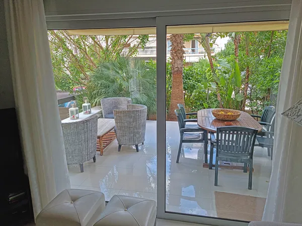 200 m² Three-Bedroom Apartment for Sale in Glyfada, Athens Southern suburbs — photo 4
