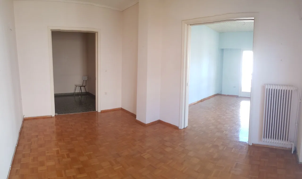 74 m² Two-Bedroom Apartment for Sale in Neos Kosmos, Athens Center