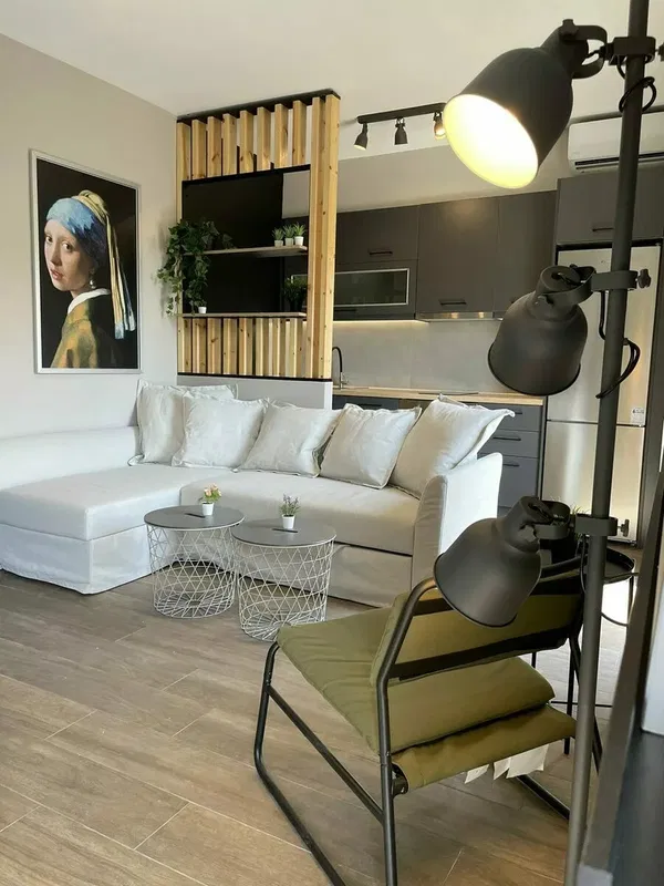 75 m² Renovated Two-Bedroom Apartment for Sale in Ampelokipoi, Athens Center