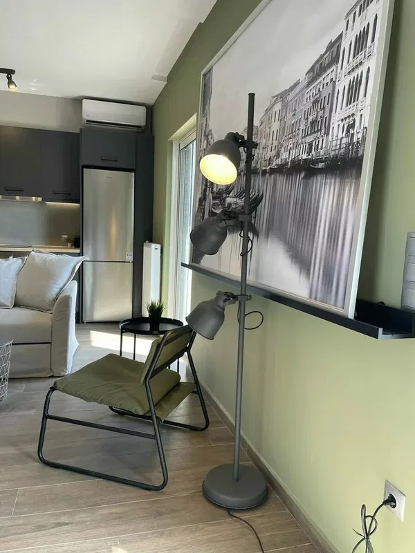 75 m² Renovated Two-Bedroom Apartment for Sale in Ampelokipoi, Athens Center — photo 4