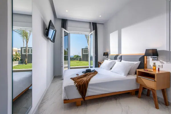 265 m² Hotel for Sale in Hersonissos, Heraklion — photo 5