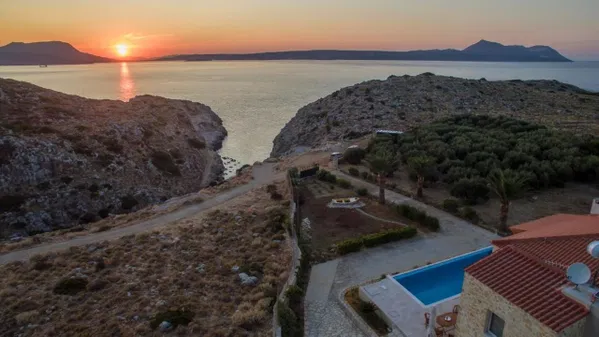 Two-Bedroom Sea View Villa for Sale in Apokoronas, Chania — photo 4