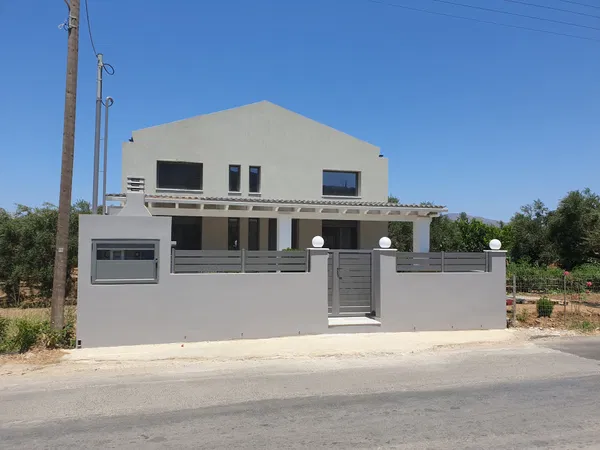 Contemporary Four-Bedroom Villa for Sale in Kissamos, Chania