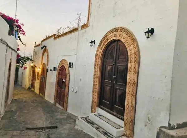 Building for Sale in Rhodes, Dodecanese Islands — photo 3