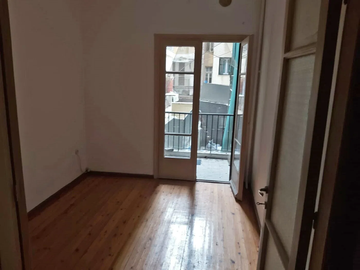 Two-Bedroom Apartment for Sale in Center Thessaloniki, Thessaloniki