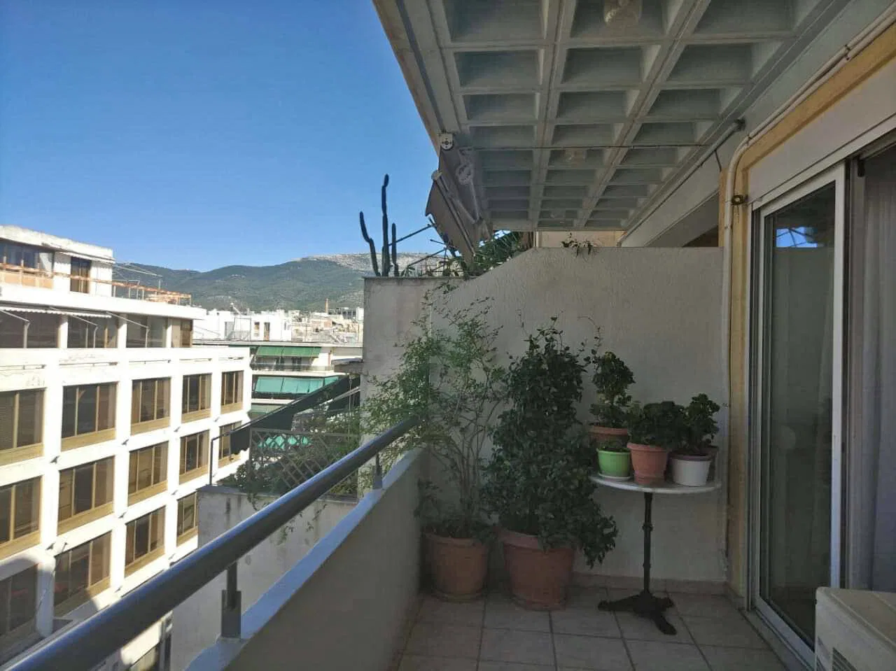 Renovated One-Bedroom Apartment for Sale in Ampelokipoi, Athens Center with Autonomous gas heating