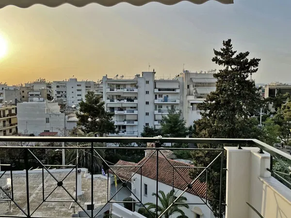 Renovated 130 m² Apartment with Three Bedrooms for Sale in Nea Smyrni, Athens Southern suburbs — photo 3