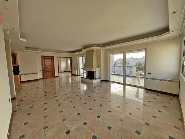 Renovated 130 m² Apartment with Three Bedrooms for Sale in Nea Smyrni, Athens Southern suburbs — photo 5