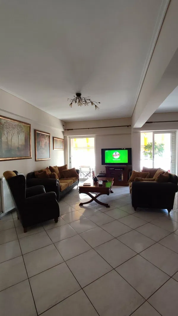 Three-Bedroom Apartment for Sale in Drapetsona, Piraeus