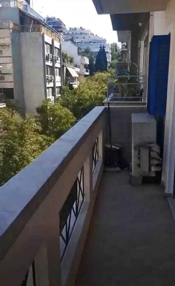 110 m² Apartment with Two Bedrooms for Sale in Kolonaki - Lycabettus, Athens Center — photo 3