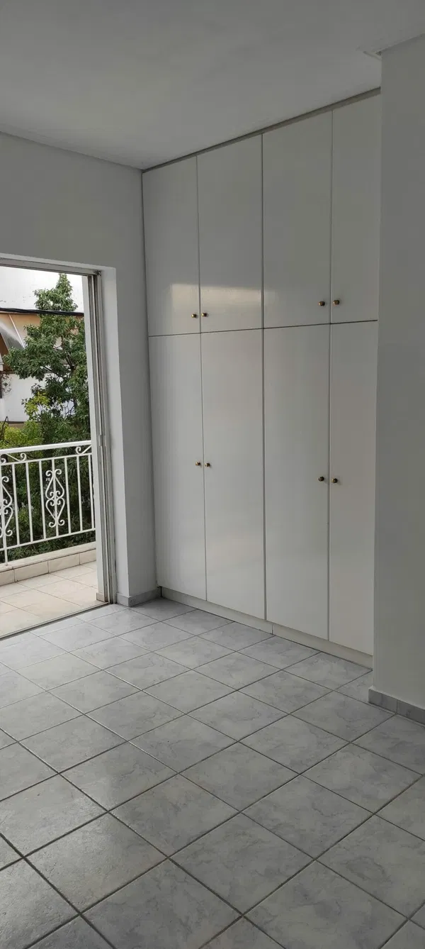 80 m² Apartment with Two Bedrooms for Sale in Neo Irakleio Athens, Athens Northern suburbs — photo 5