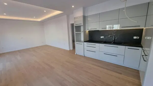 125 m² Three-Bedroom Apartment for Sale in Chalandri, Athens Northern suburbs — photo 5