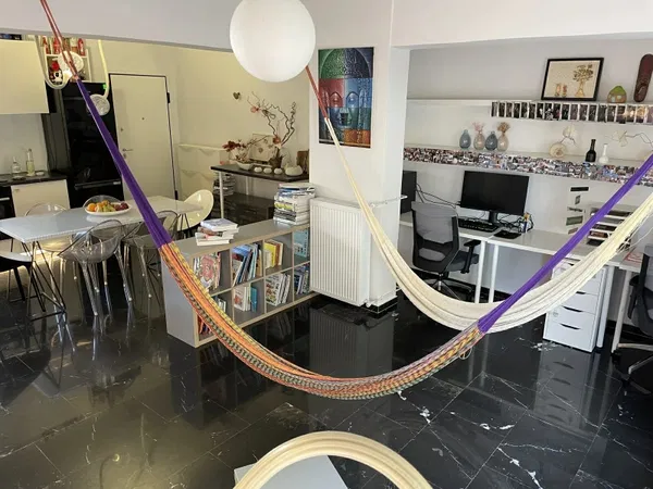 95 m² Apartment with Three Bedrooms for Sale in Exarchia - Neapoli, Athens Center — photo 3