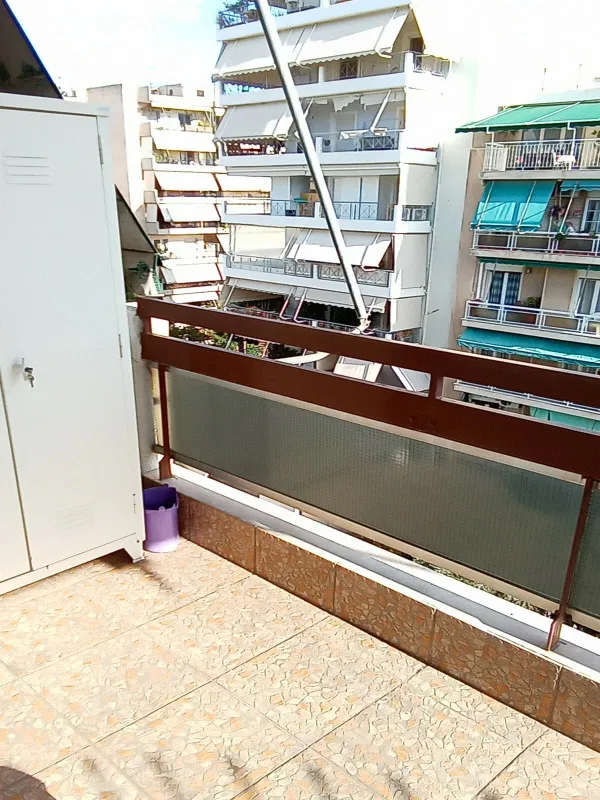 92 m² Apartment with Two Bedrooms for Sale in Neos Kosmos, Athens Center