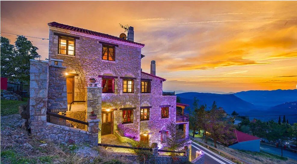 305 m² Hotel for Sale in Arachova, Boeotia