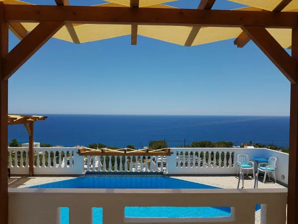 105 m² Villa with Three Bedrooms for Sale in Agios Georgios Lasithi, Lasithi — photo 3