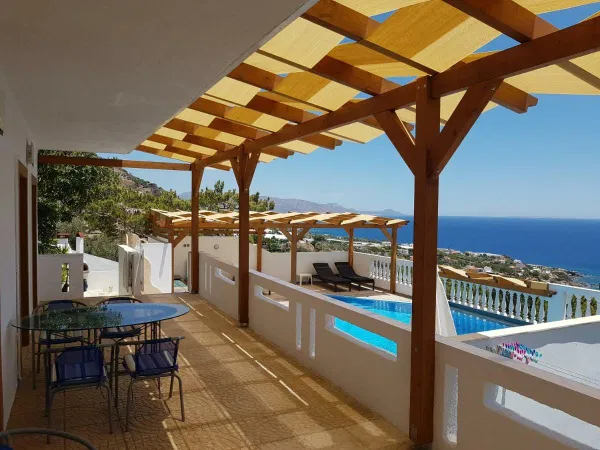 105 m² Villa with Three Bedrooms for Sale in Agios Georgios Lasithi, Lasithi — photo 5