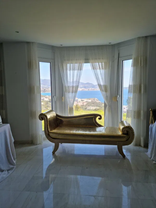 Sea-View Six-Bedroom Villa for Sale in Agios Nikolaos, Lasithi — photo 4