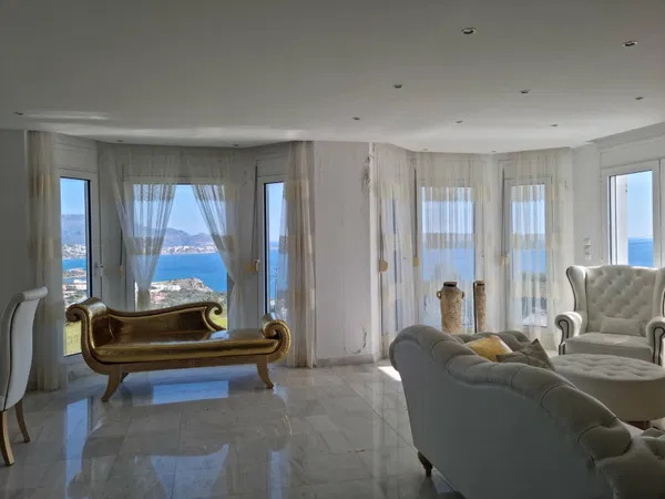 Sea-View Six-Bedroom Villa for Sale in Agios Nikolaos, Lasithi — photo 3