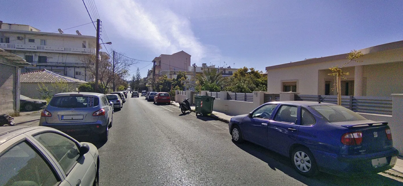 586 m² Plot for Sale in Chania