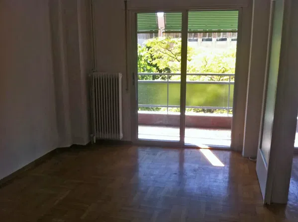 115 m² Three-Bedroom Apartment for Sale in Center Thessaloniki, Thessaloniki — photo 2
