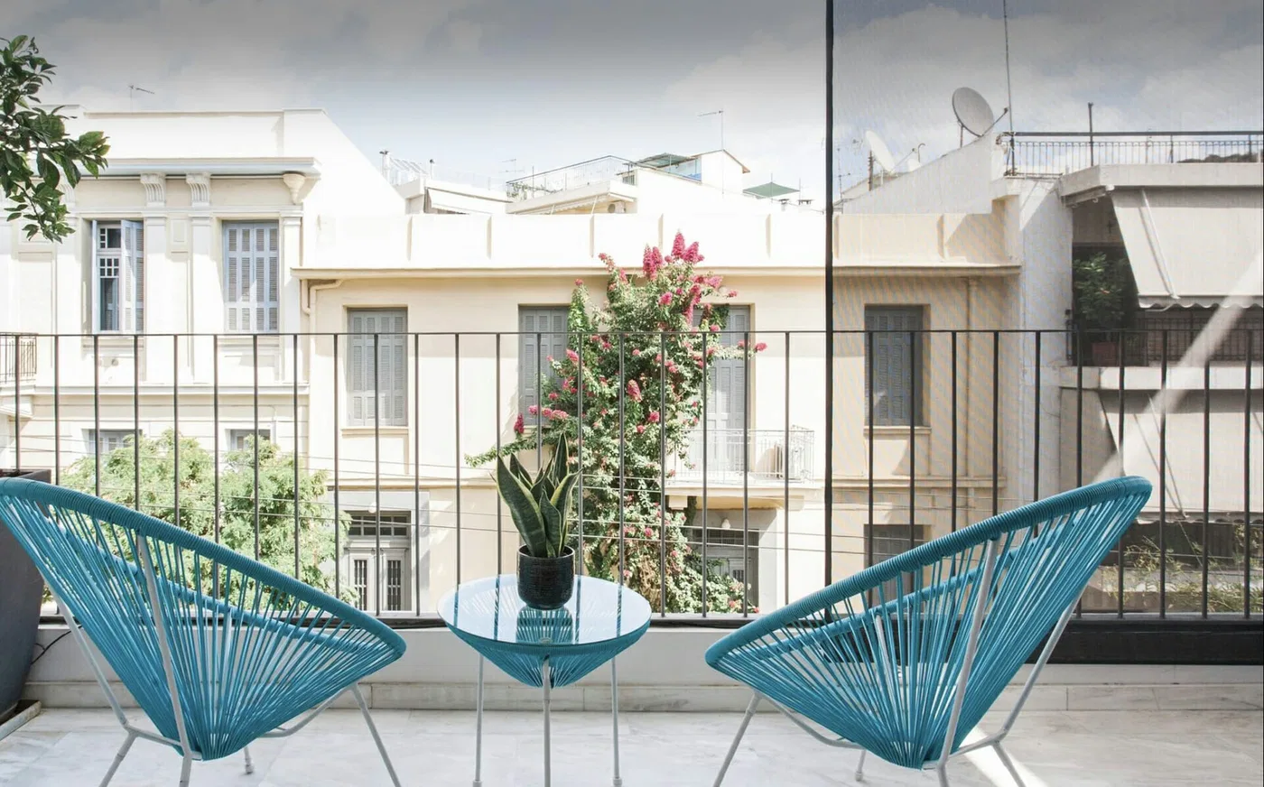 Renovated Building for Sale in Center Athens, Athens Center
