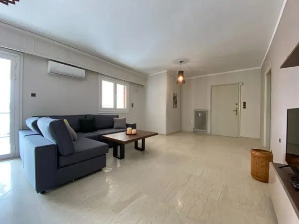 114 m² Renovated Three-Bedroom Apartment for Sale in Glyfada, Athens Southern suburbs — photo 2