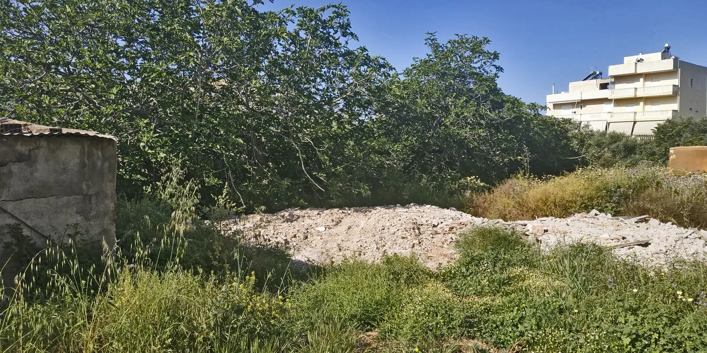 800 m² Plot for Sale in Chalepa, Chania