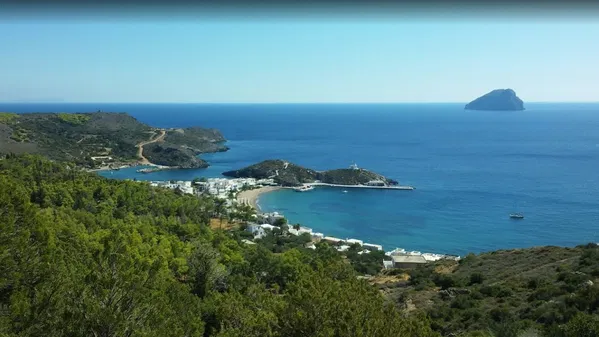 370 m² Plot of Land for Sale in Kythira, Ionian Islands — photo 3