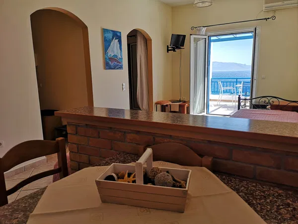 982 m² Sea View Hotel for Sale in Kythira, Ionian Islands — photo 3
