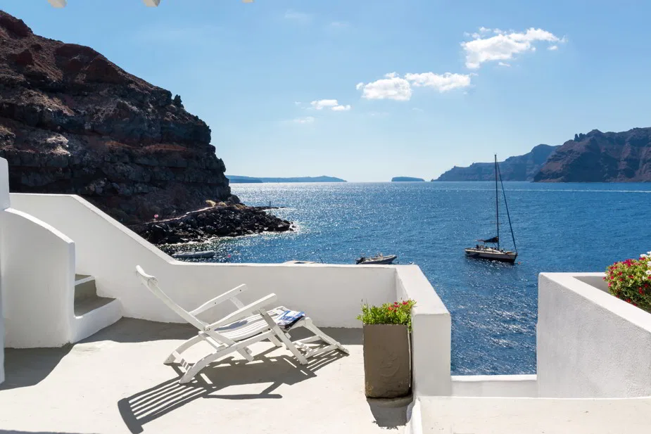 300 m² Sea-View Hotel for Sale in Santorini, Cyclades