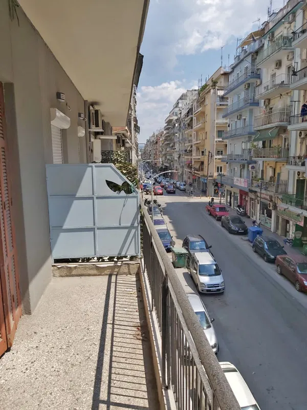 85 m² Two-Bedroom Apartment for Sale in Center Thessaloniki, Thessaloniki — photo 2