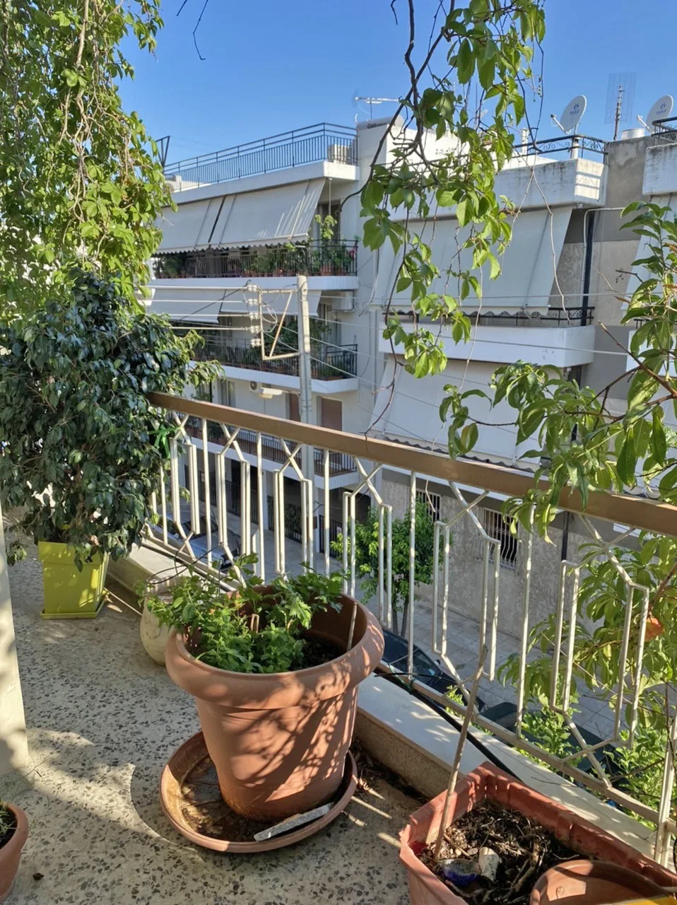 93 m² Apartment with Two Bedrooms for Sale in Peristeri, Athens Western Suburbs