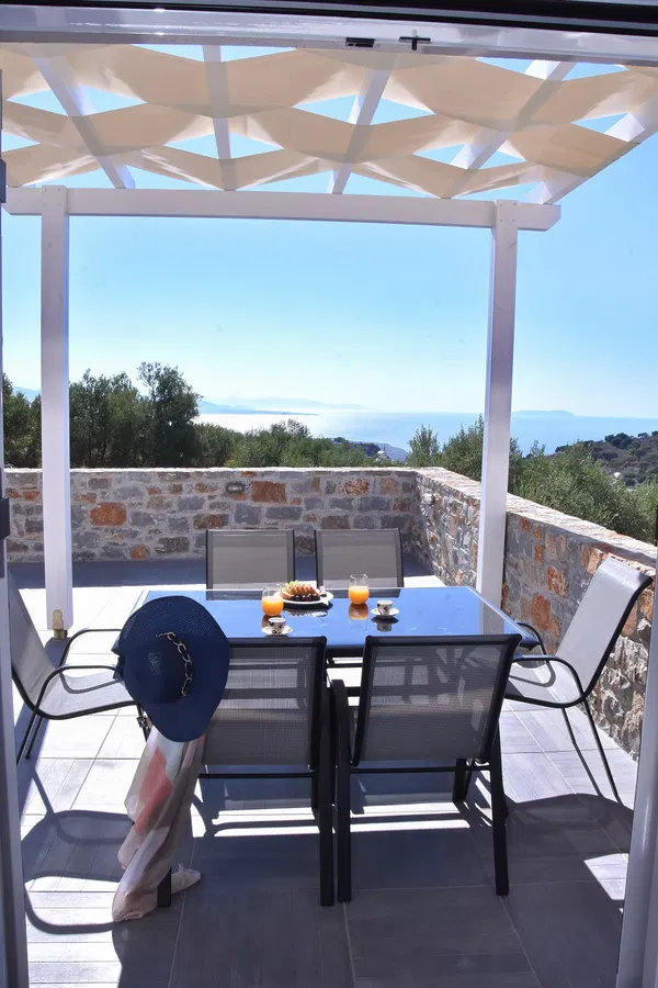 Two-Bedroom Villa for Sale in Kounali, Agios Nikolaos — photo 3