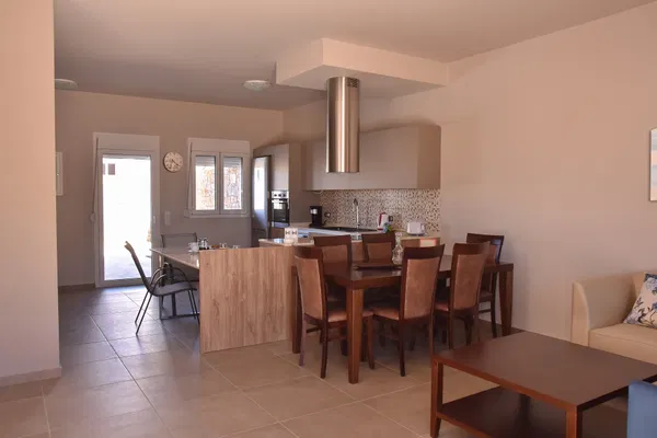 Two-Bedroom Villa for Sale in Agios Nikolaos, Lasithi — photo 4