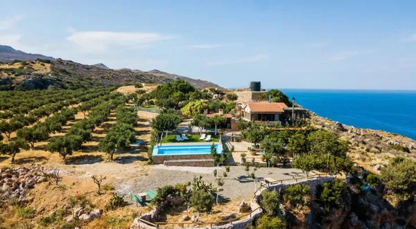 Sea View 220 m² Villa with Three Bedrooms for Sale in Kolymbari, Platanias — photo 5