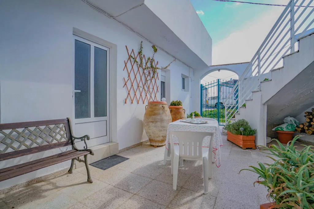 Five-Bedroom Villa for Sale in Spili, Sivritou