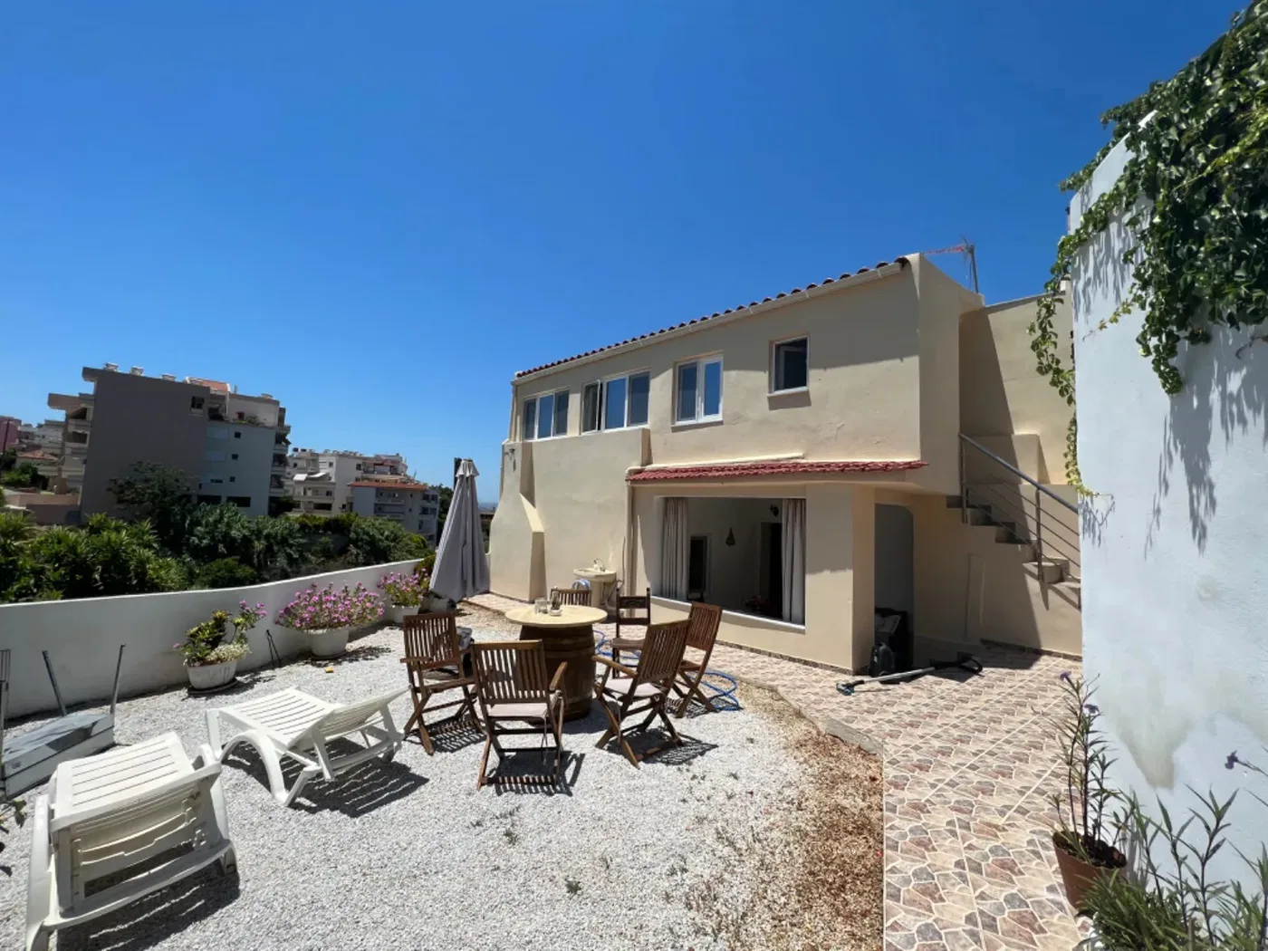 Eight-Bedroom Apartment for Sale in Chania