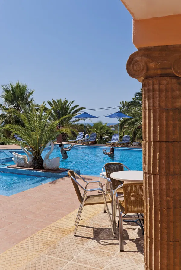Hotel for Sale in Akrotiri, Chania — photo 5