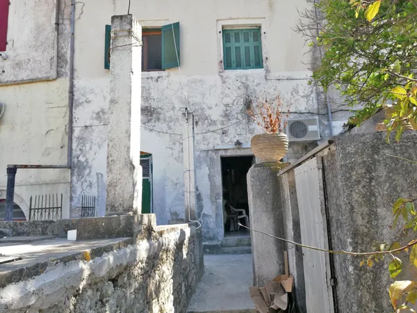 Seafront Three-Bedroom Villa for Sale in Paxi, Corfu — photo 3
