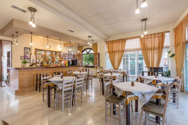 1000 m² Hotel for Sale in Heraklion — photo 5