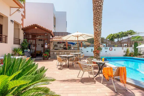 1000 m² Hotel for Sale in Heraklion — photo 3