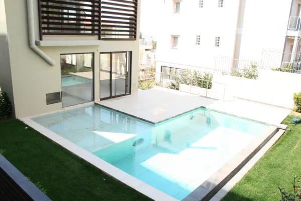 223 m² Apartment with Four Bedrooms for Sale in Saronida, Attica — photo 2